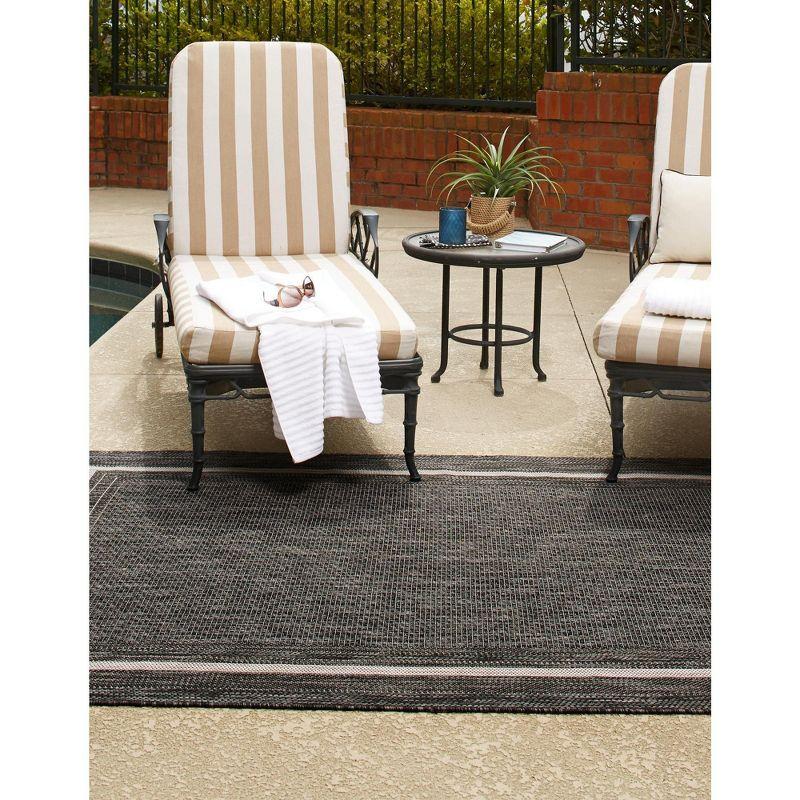 Unique Loom Outdoor Border Soft Border Border Woven Area Rug