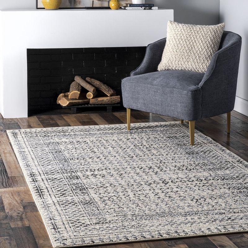 Nuloom Elodie Distressed Diamonds Indoor Area Rug