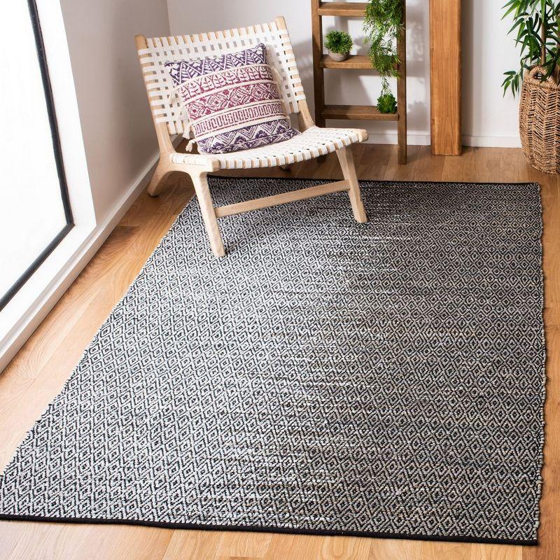 Vintage Leather VTL388 Hand Woven Indoor Area Rug - Light Grey/Grey - 4'x6' - Safavieh