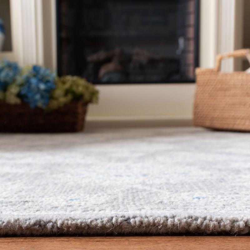 Micro-Loop MLP506 Hand Tufted Indoor Runner Rug - Grey/Ivory - 2'3"x11' - Safavieh