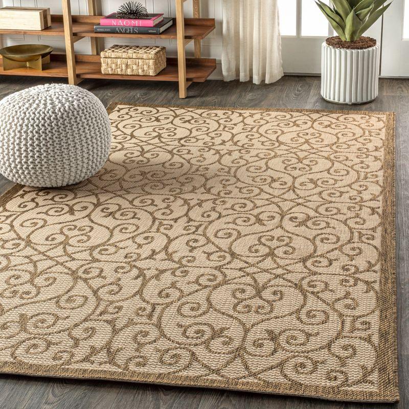 Ivory & Brown Filigree Textured 8'x10' Indoor/Outdoor Synthetic Rug