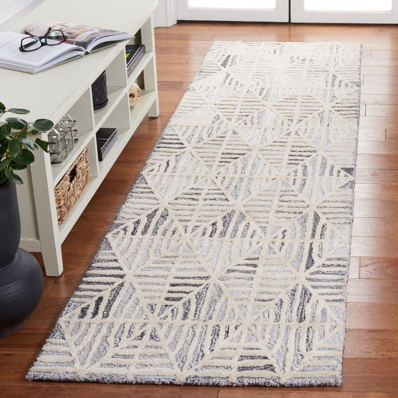 Ebony EBN110 Hand Tufted Area Rug  - Safavieh