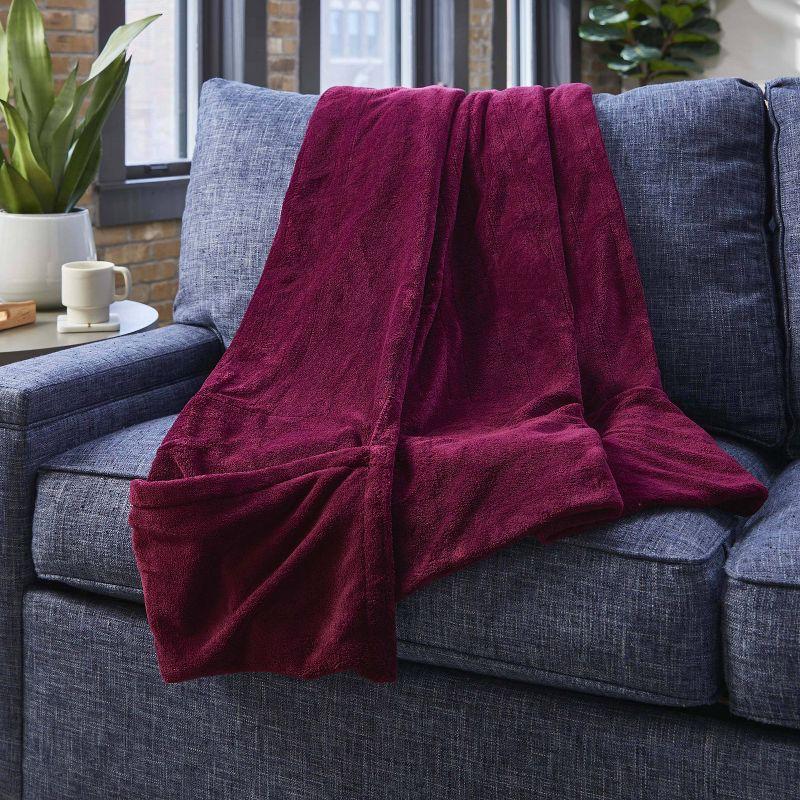 Bordeaux Ultralush Queen Heated Throw with Foot Pocket