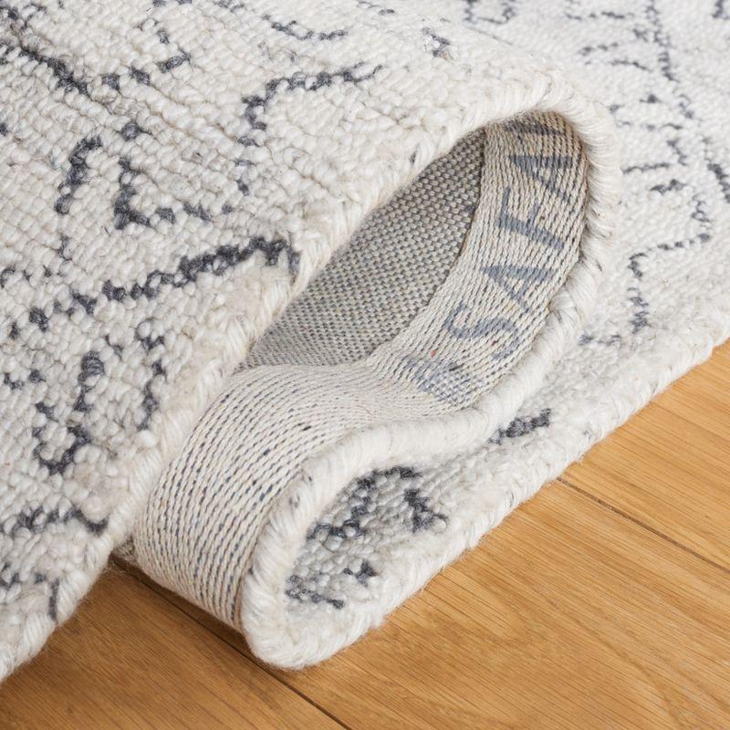 Casablanca CSB241 Hand Tufted Area Rug - Ivory/Black - 3'x5' - Safavieh..