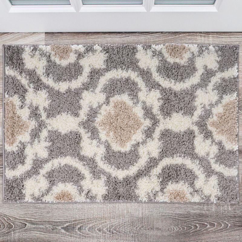 Cozy Gray/Cream Trellis Shag Rug 2' x 3' Synthetic Easy Care