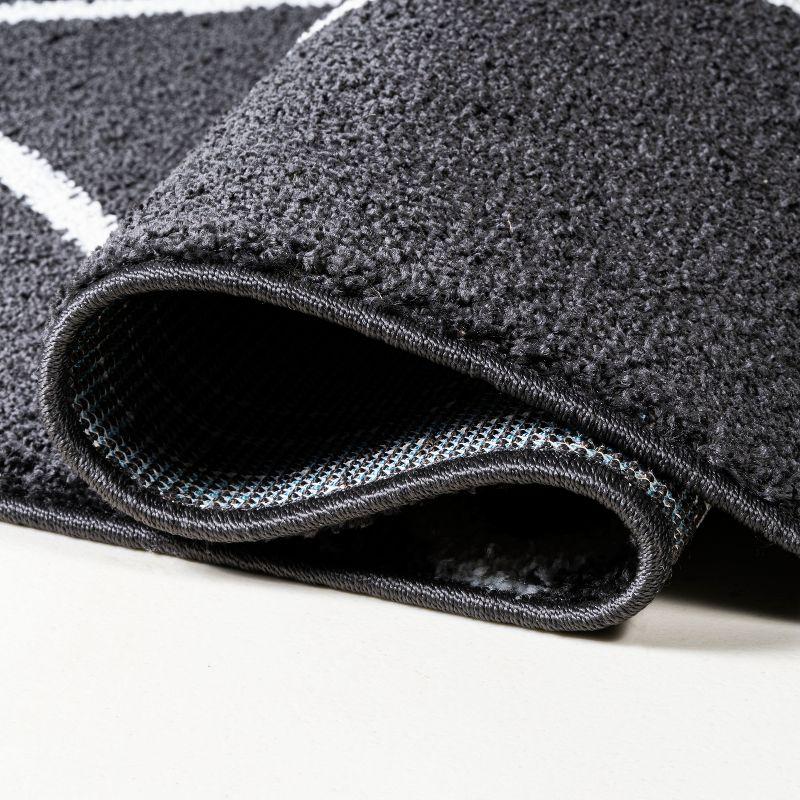 2'x10' Cole Minimalist Diamond Trellis Runner Rug, Black/White - JONATHAN Y