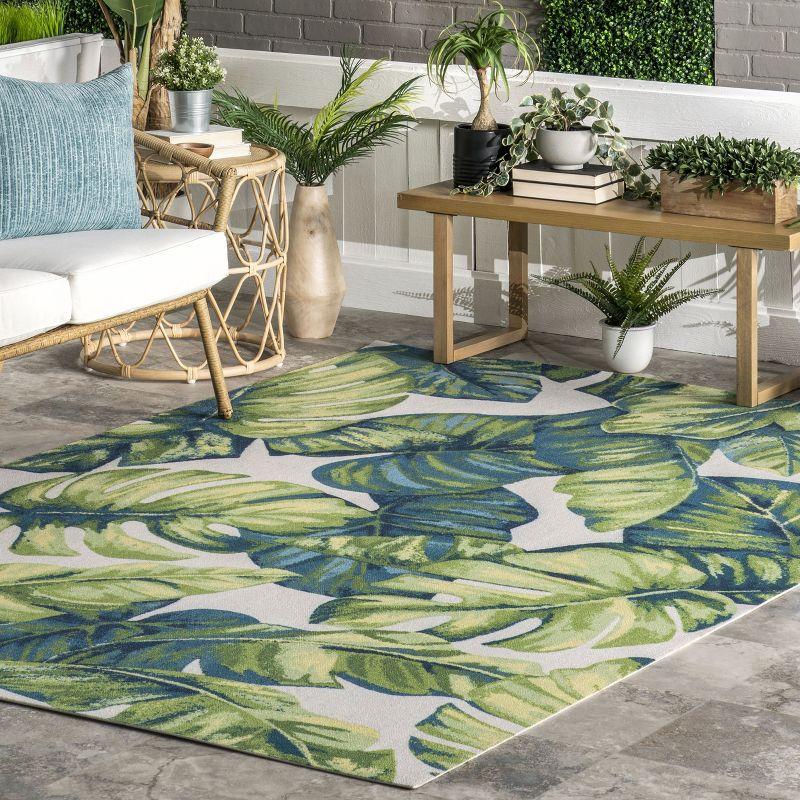 Nuloom Lisa Floral & Paisley 4x6 Indoor/Outdoor Area Rug for Living Room Patio Deck Front Porch Kitchen, Green Multicolor/Ivory