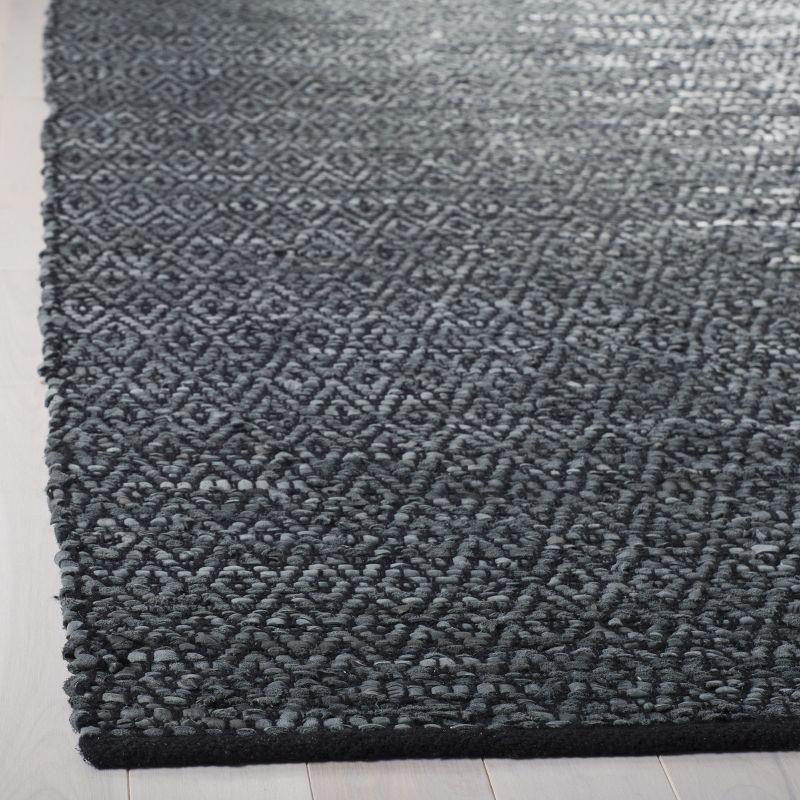 Vintage Leather VTL388 Hand Woven Indoor Accent Rug - Light Grey/Charcoal - 3'x5' - Safavieh