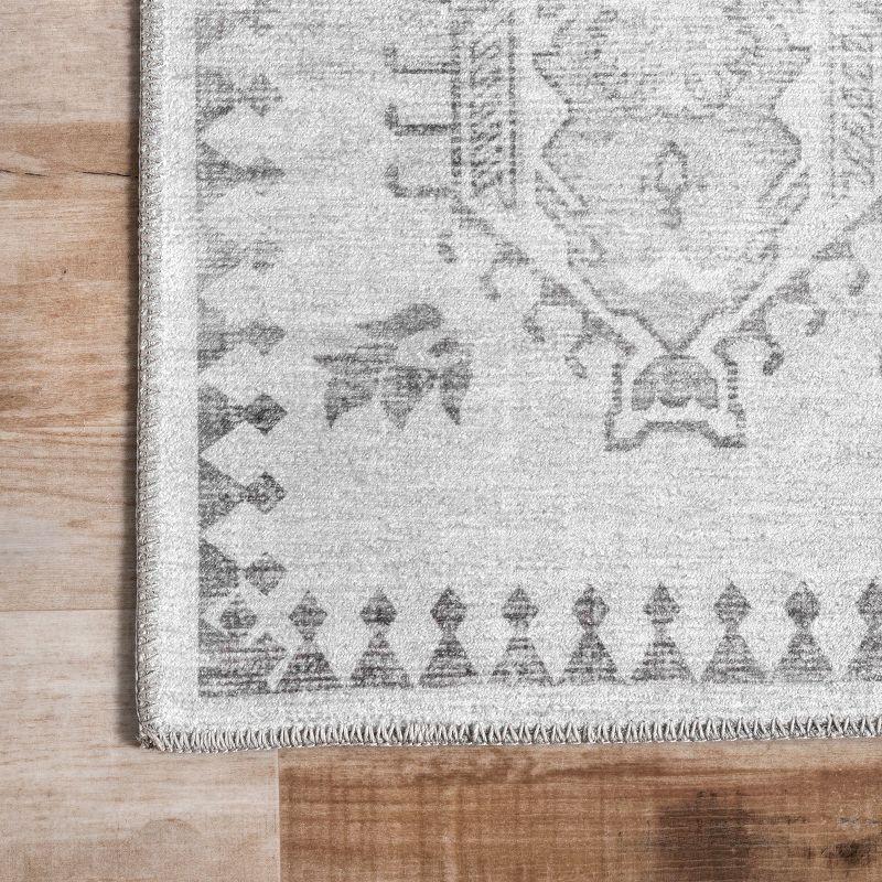 Nuloom Krystin Distressed Pet Friendly Machine Washable Area Rug, 5' x 8', Light Grey