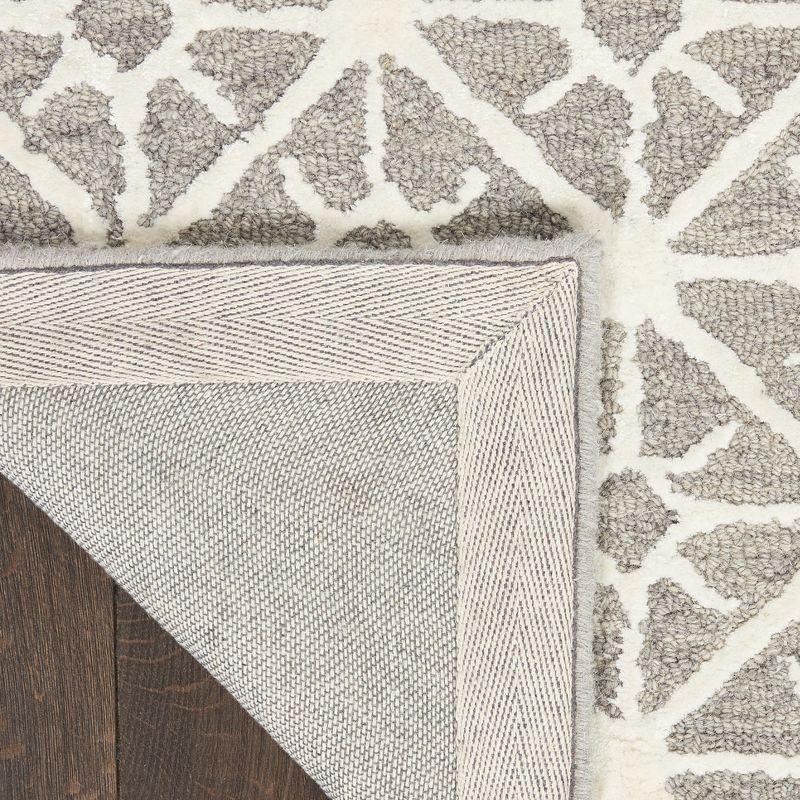 Handmade Vintage-Inspired Tufted Wool Gray Geometric Rug