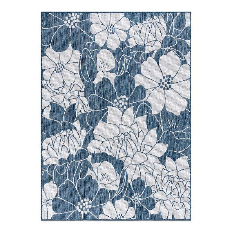 Navy and White Floral Flat Woven 5' x 7' Indoor/Outdoor Rug