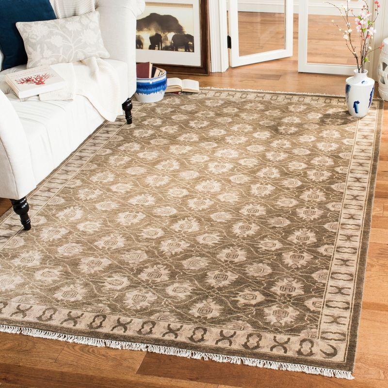 Hand-Knotted Traditional Oushak 6' x 9' Wool Area Rug in Brown