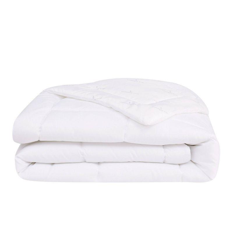 London Fog London Fog Seersucker Dot Comforter