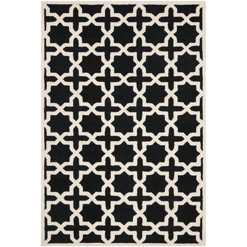 Cambridge CAM125 Tufted Indoor Area Rug - Black/Ivory - 4'x6' - Safavieh