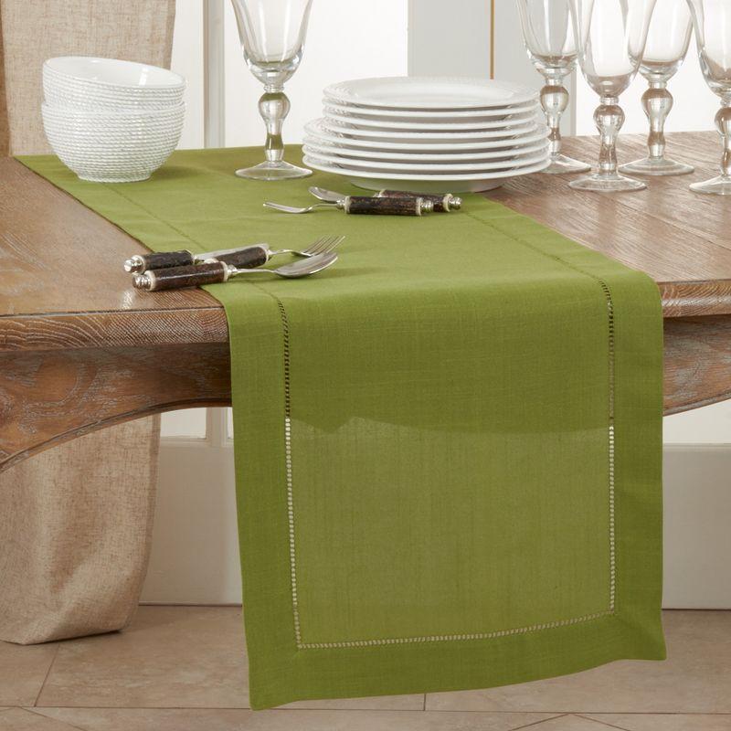 Saro Lifestyle Classic Hemstitch Border Table Runner