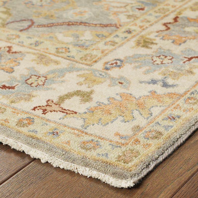 Oriental Weavers Palace 10305 Grey/ Beige Indoor Area Rug - 2' x 3'
