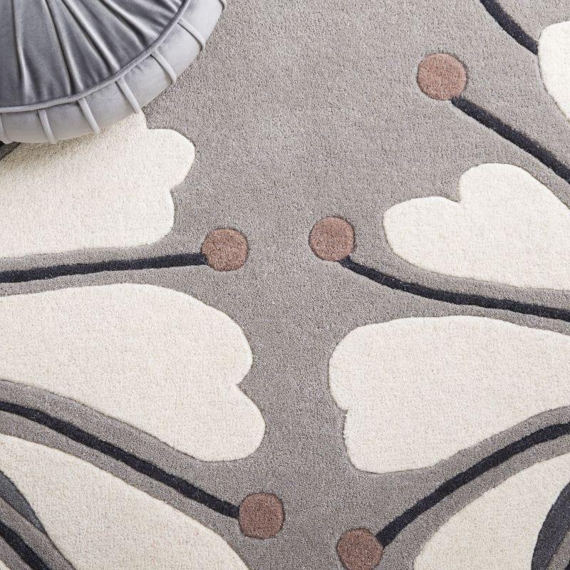 Soho SOH826 Hand Tufted Area Rug  - Safavieh