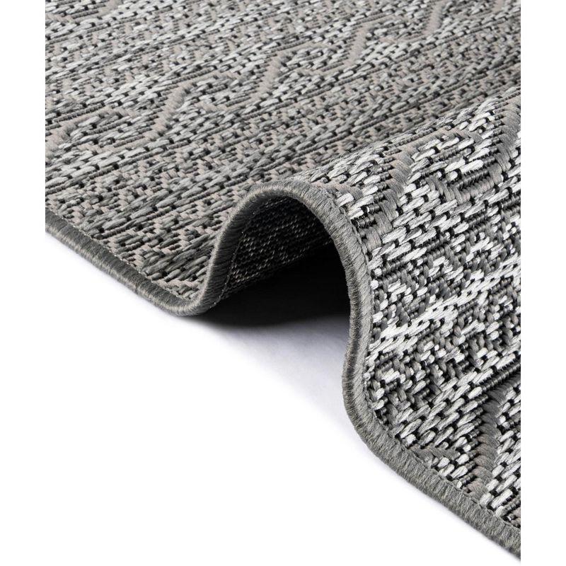 Unique Loom 6' 0 x 6' 0 Square Gray Outdoor Modern Links Area Rug