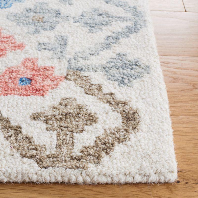 Metro MET355 Hand Tufted Area Rug  - Safavieh