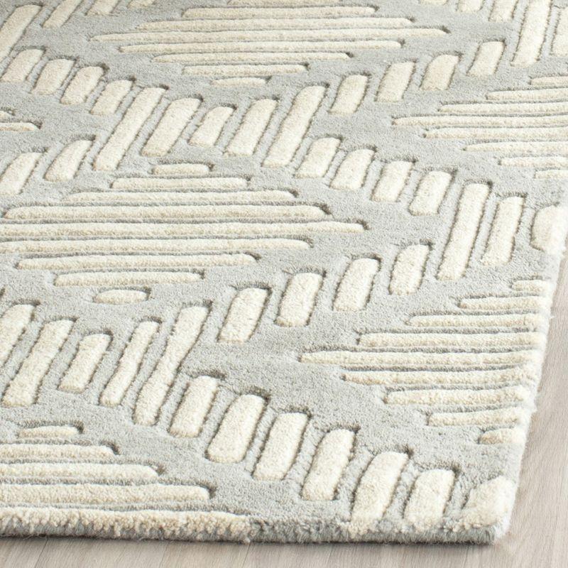 Elegant Grey and Ivory Hand-Tufted Wool Area Rug