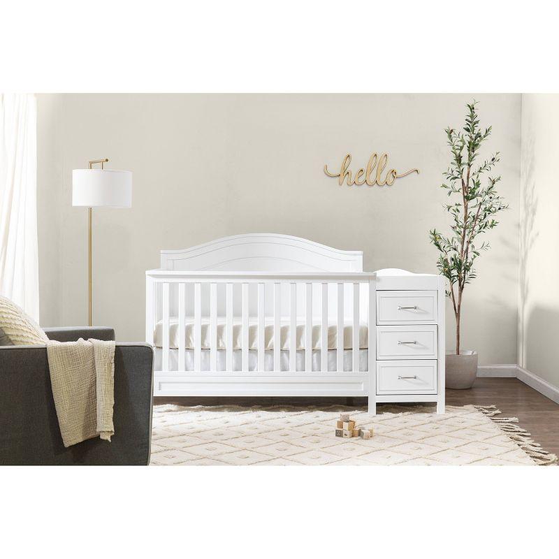 daVinci Charlie 4-in-1 Convertible Crib and Changer with Storage