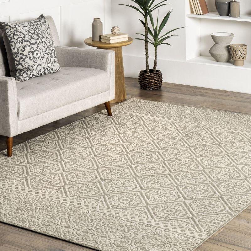 nuLOOM Transitional Floral Jeanette Area Rug