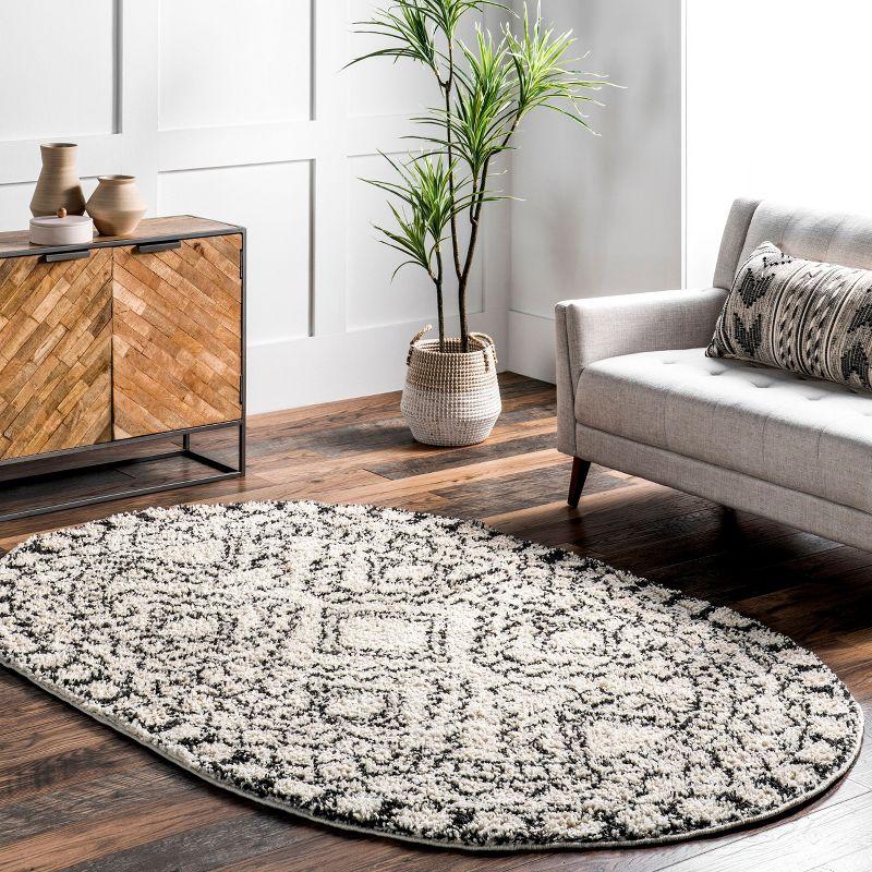 Nuloom Vasiliki Moroccan Global Tassel Indoor Area Rug