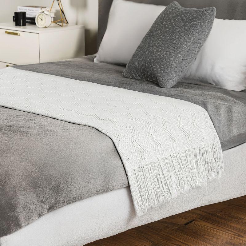 Pavilia Throw Blanket