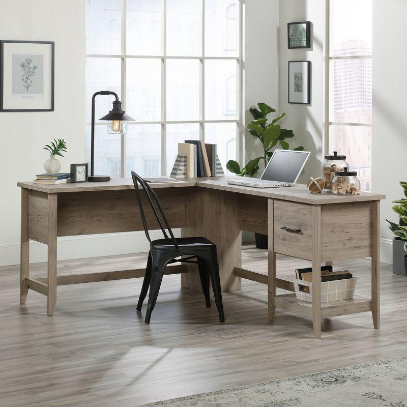 Crafters and Weavers Summit Station L-Desk