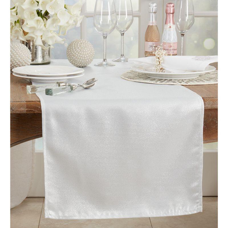 Saro Lifestyle Dining Table Runner With Shimmering Design