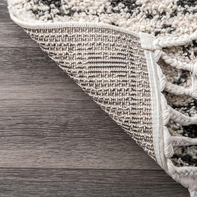 Nuloom Vasiliki Geometric 2x8 Runner Shag Indoor Area Rug for Living Room Bedroom Dining Room Nursery Entryway Hallway, Off White/Charcoal