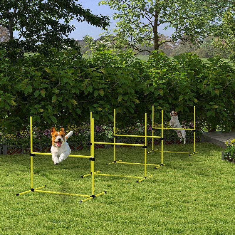 PawHut Dog Agility Starter Kit with Adjustable Height Jump Bars, Included Carry Bag, & Displacing Top Bar