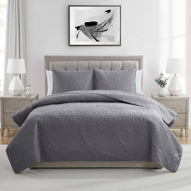VCNY Square 3-Piece Solid Pinsonic Textured Quilt Set