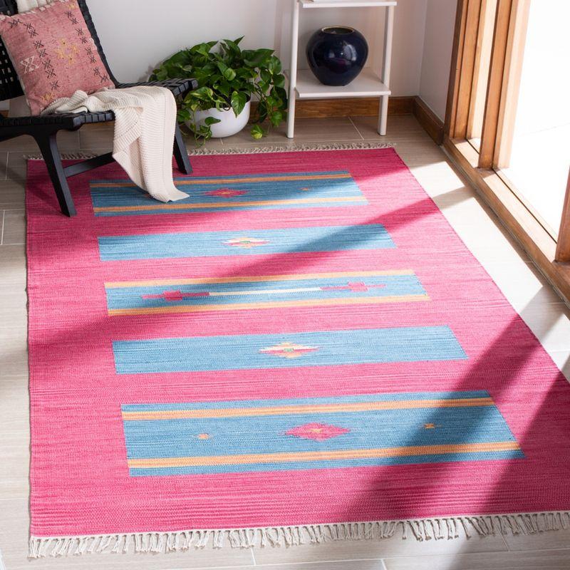 Montauk MTK551 Hand Woven Area Rug - Red/Blue - 3'x5' - Safavieh.