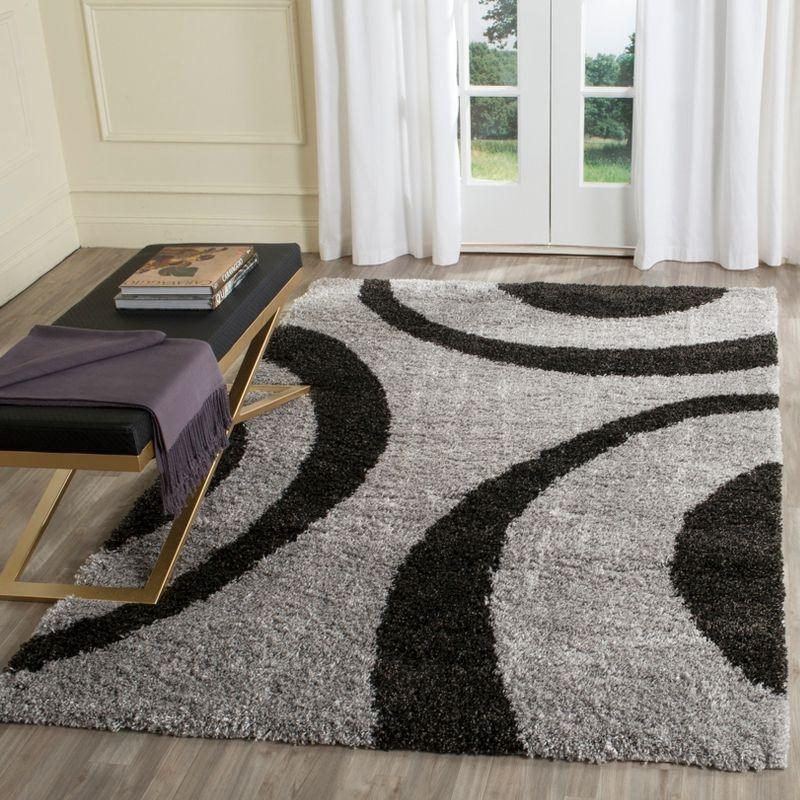 Luxurious Grey and Black Hand-Knotted Shag Area Rug 4' x 6'