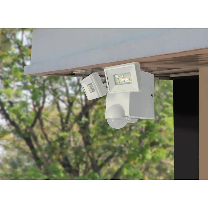 IQ America IQ America Motion Security Flood Light 700 Lumen