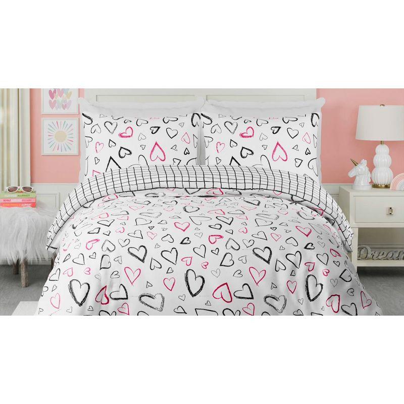 Roxy Hearts Reversible Pink/Black/White Comforter Set