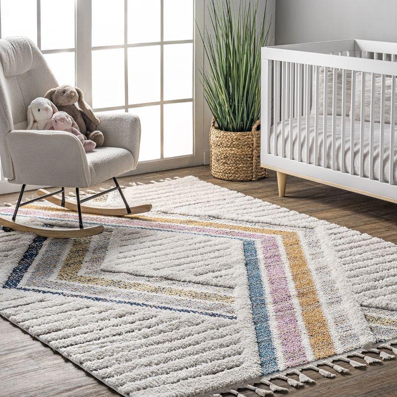 Ivory Braided Synthetic 52"x24" Easy-Care Rectangular Rug