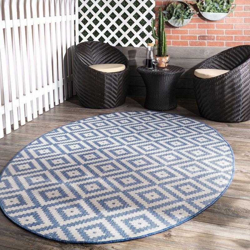 Reversible Blue Trellis Synthetic Oval Rug, 5' x 8', Easy Care