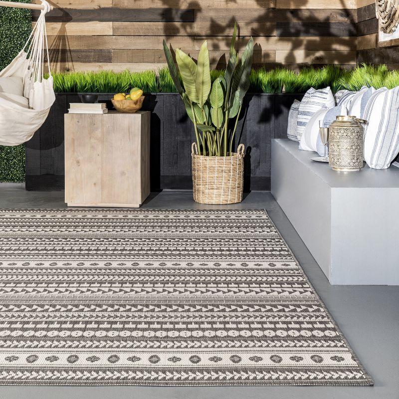 nuLOOM Teofila Outdoor Area Rug