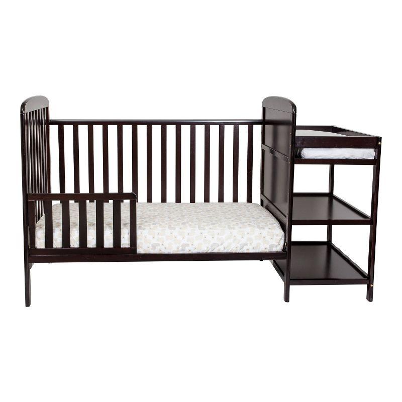 Suite Bebe Ramsey 3-in-1 Convertible Crib and Changer Combo - Espresso