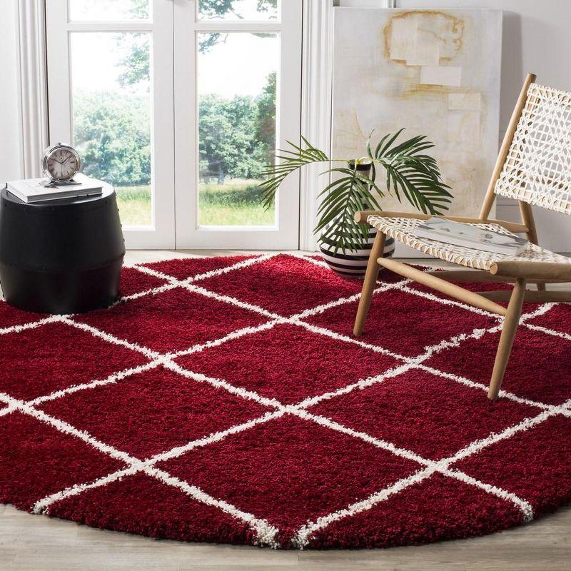 Hudson Shag SGH281 Power Loomed Indoor Accent Rug - Red/Ivory - 3' Round - Safavieh