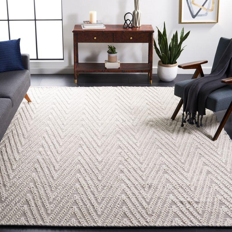 Natura NAT277 Flat Weave Indoor Area Rug - Ivory/Black - 6'x6' - Safavieh