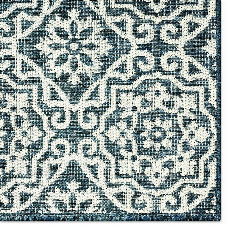 NICOLE MILLER NEW YORK Patio Country Danica Geometric Indoor/Outdoor Area Rug, Blue/White