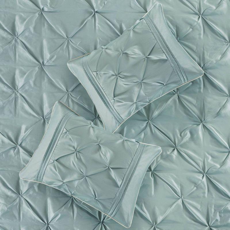Madison Park Laurel 7 Piece Tufted Comforter Set