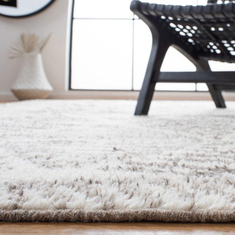 Kenya KNY175 Hand Knotted Area Rug - Grey/Ivory - 8'x10' - Safavieh