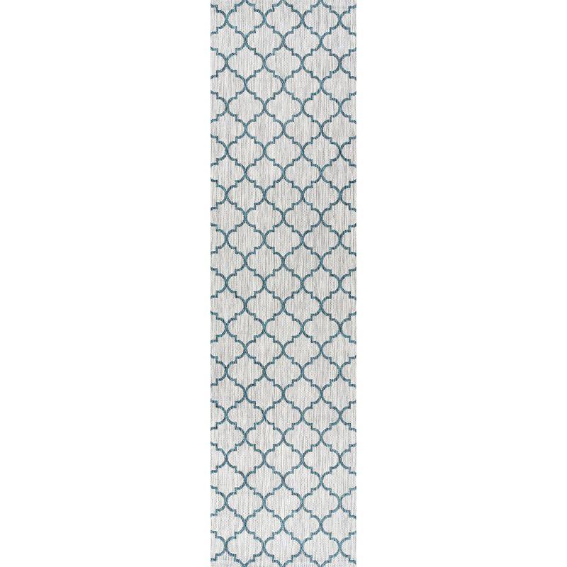 Arabesque Ogee Trellis Indoor/Outdoor  Area Rug  - JONATHAN Y