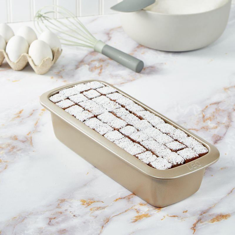 Beige Non-stick Carbon Steel Rectangular Cake Pan 13.4"