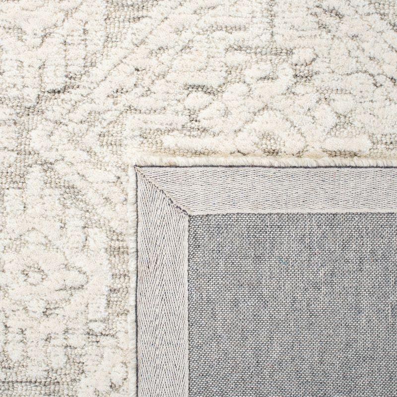 Metro MET987 Hand Tufted Indoor Area Rug - Light Brown/Ivory - 5'x8' - Safavieh