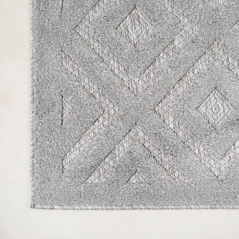 5' x 5' Portmany Neutral Diamond Trellis Indoor/Outdoor Area Rug, Light Gray - JONATHAN Y